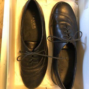 Aravon Francesca women's shoe size 11 2A